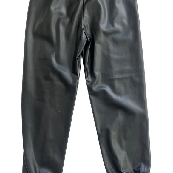 NWT Express high waisted, elastic waist faux leather seamed joggers size XS - Picture 3 of 5